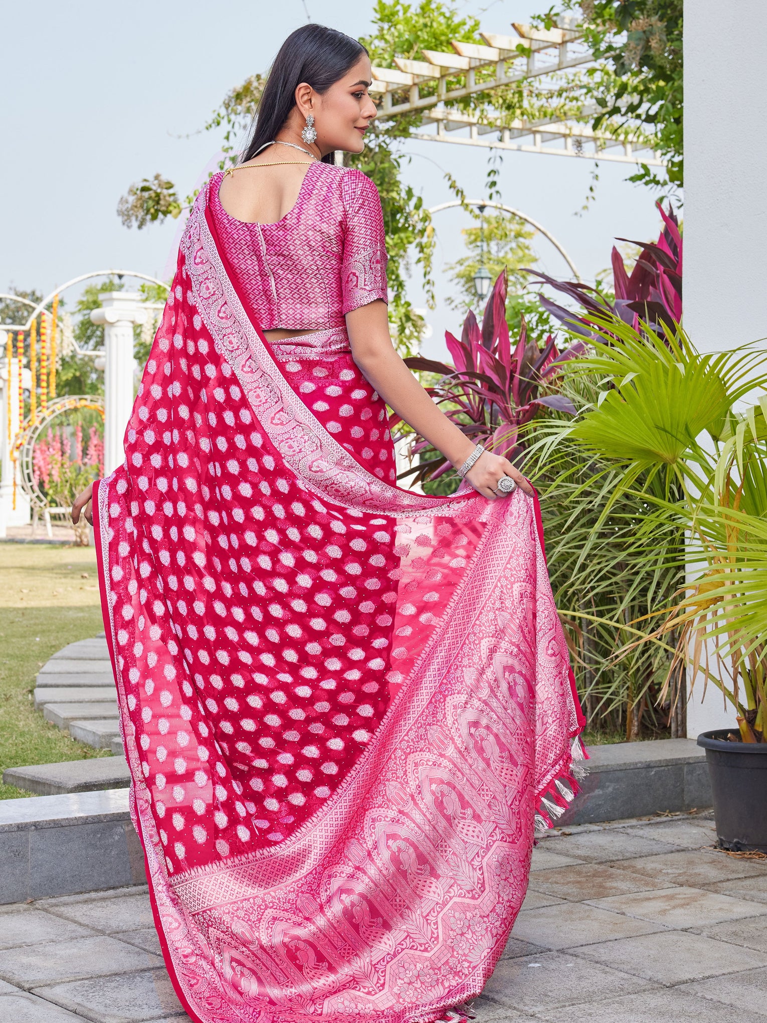 Rani Georgette Saree BATA - View 4