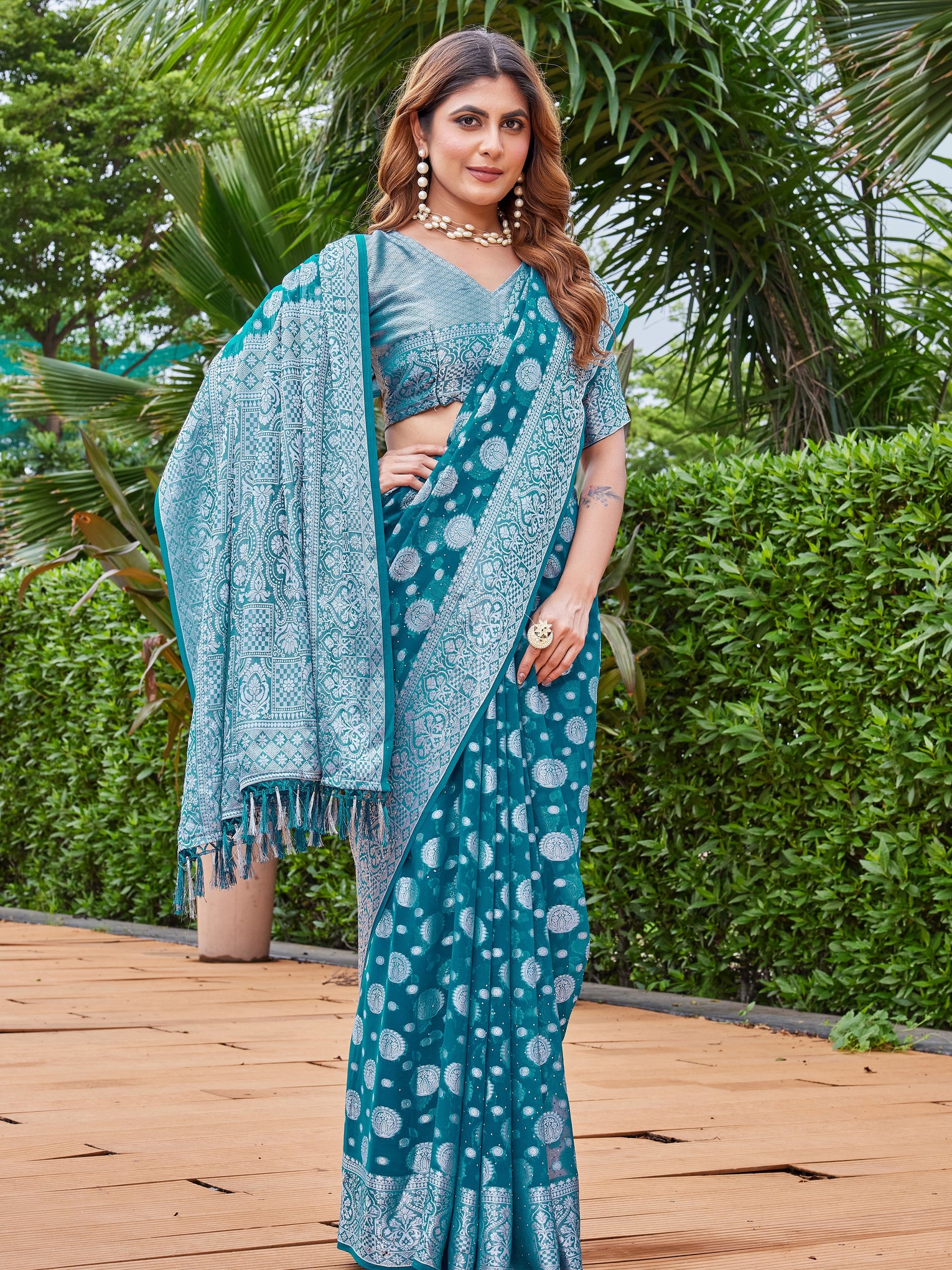 Rama Georgette Saree MAJURA - View 5