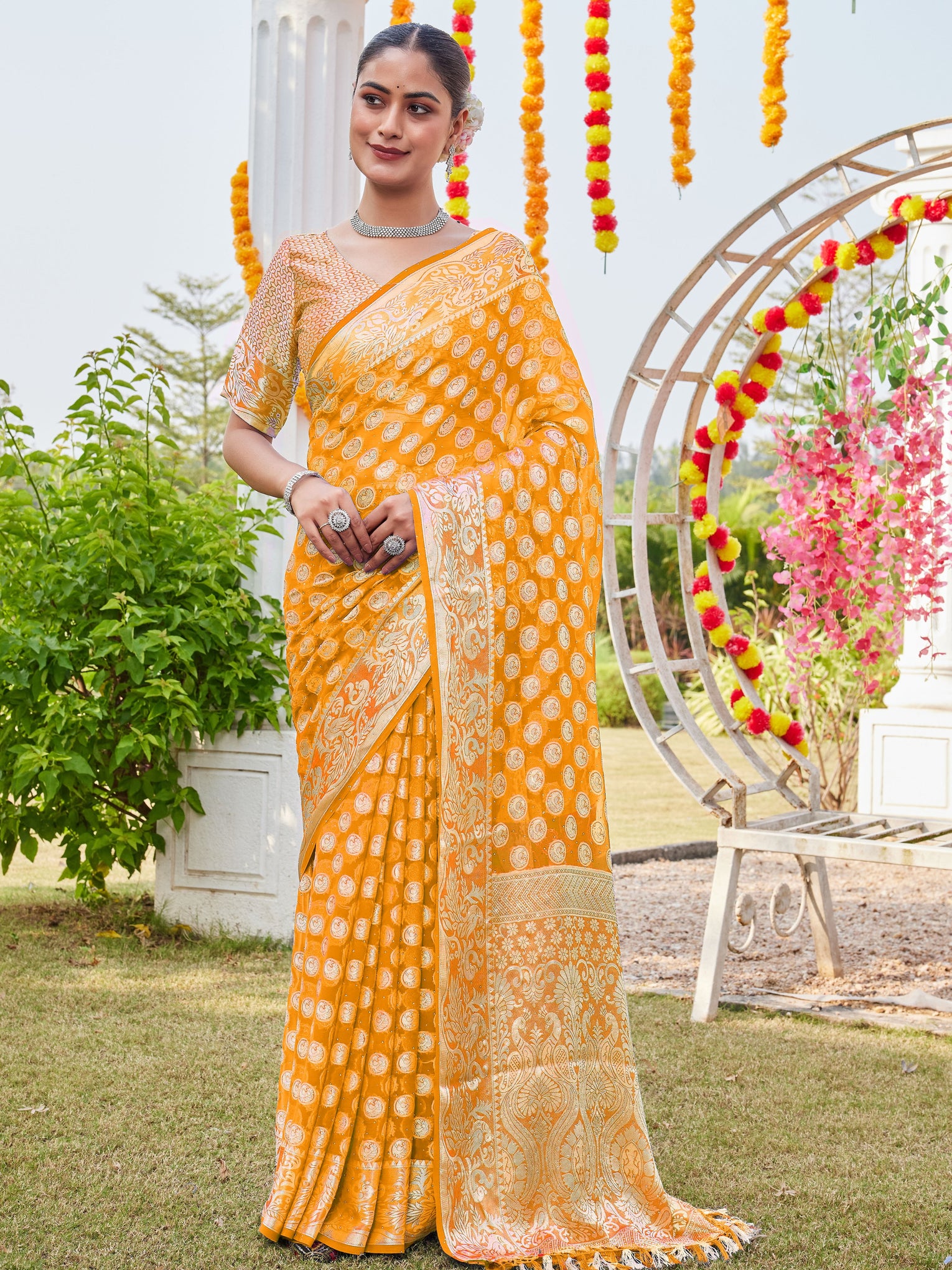 Gold Georgette Saree MANISH - View 5