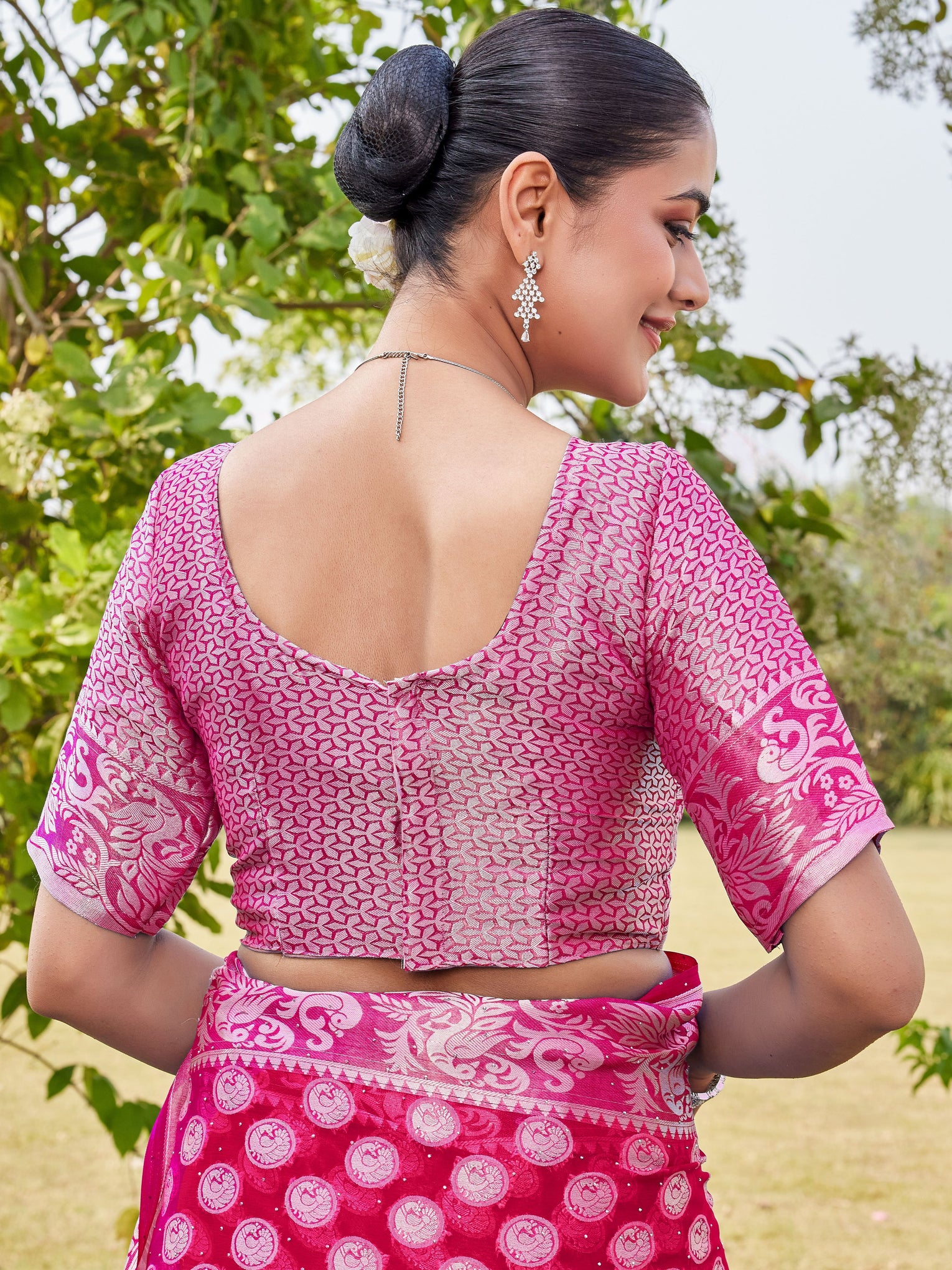 Rani Georgette Saree MANISH - View 8