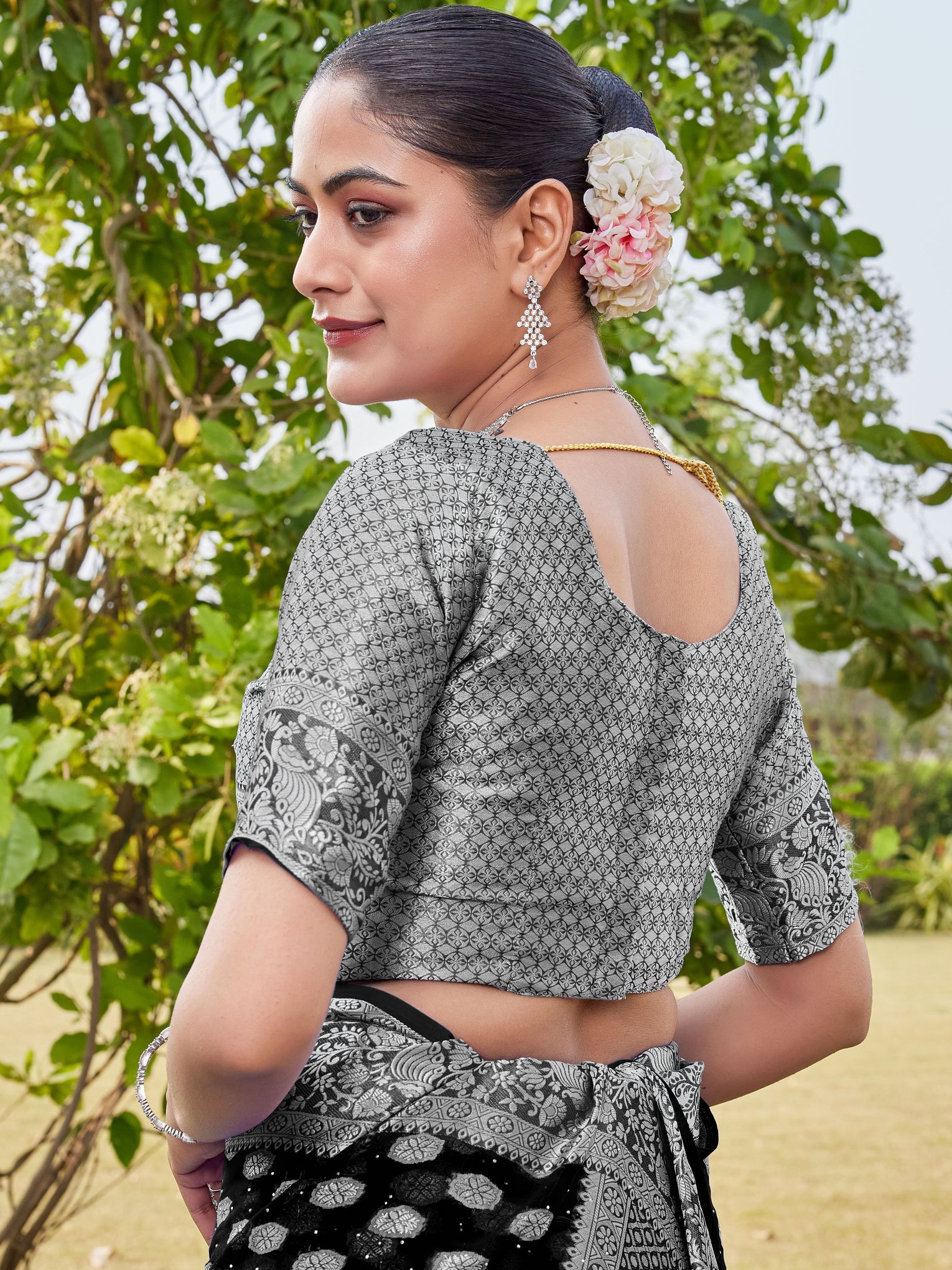 Black Georgette Saree PANKAJ - View 9