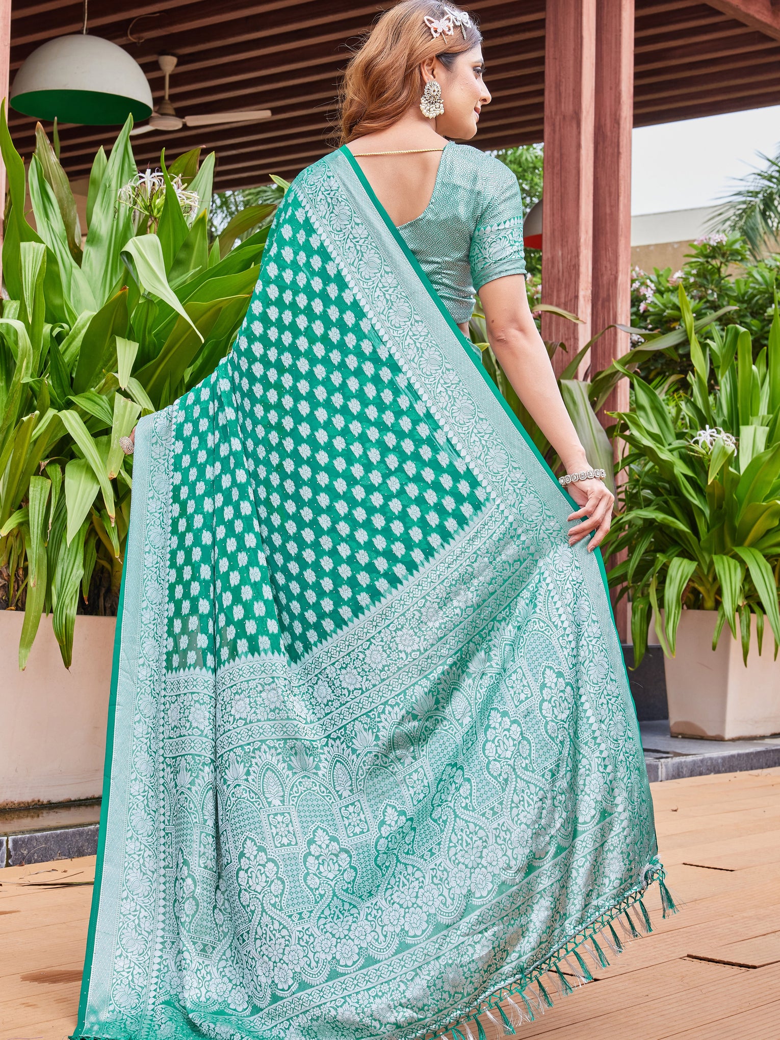 Green Georgette Saree PIPLOD - View 7